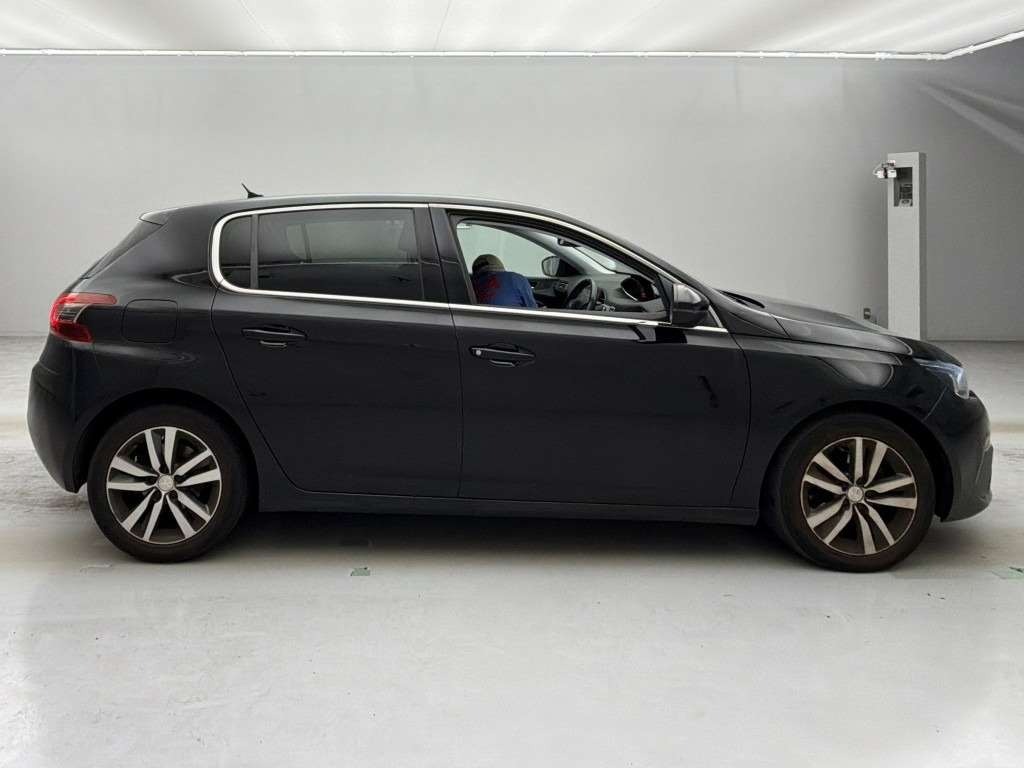 2019 Peugeot 308 Allure Package