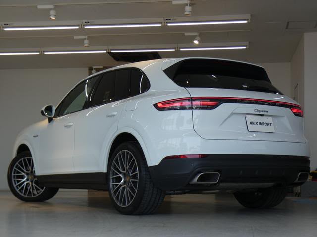2020 Porsche Cayenne Hybrid