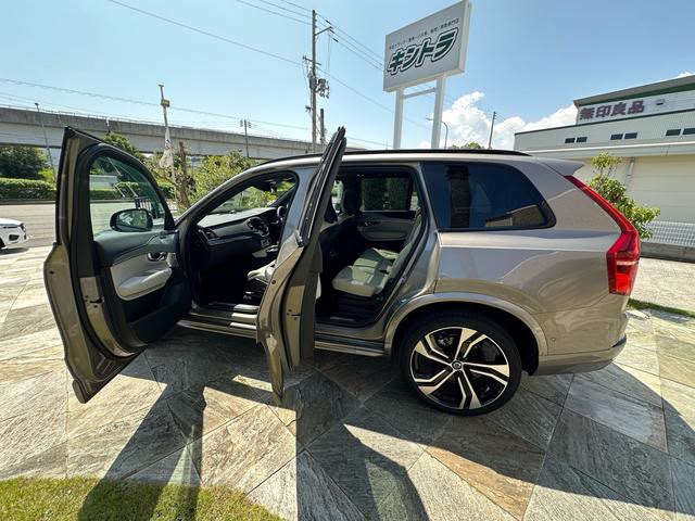 2022 VOLVO XC90 B6 AWD R-DESIGN