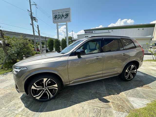 2022 VOLVO XC90 B6 AWD R-DESIGN