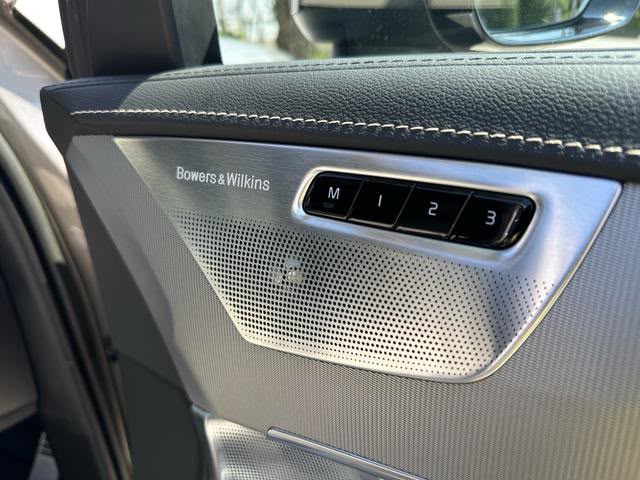 2022 VOLVO XC90 B6 AWD R-DESIGN